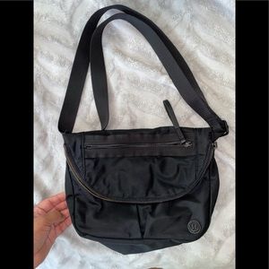 LULULEMON FESTIVAL BAG